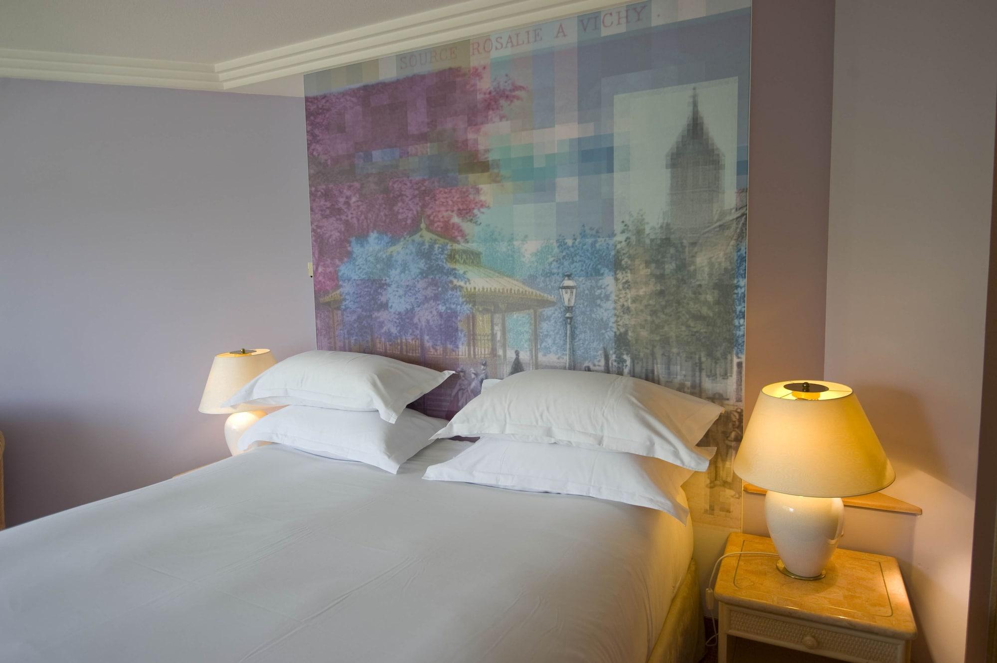 Celestins Spa Thermal & Hotel By Vy Resort Vichy Eksteriør billede A room at the hotel