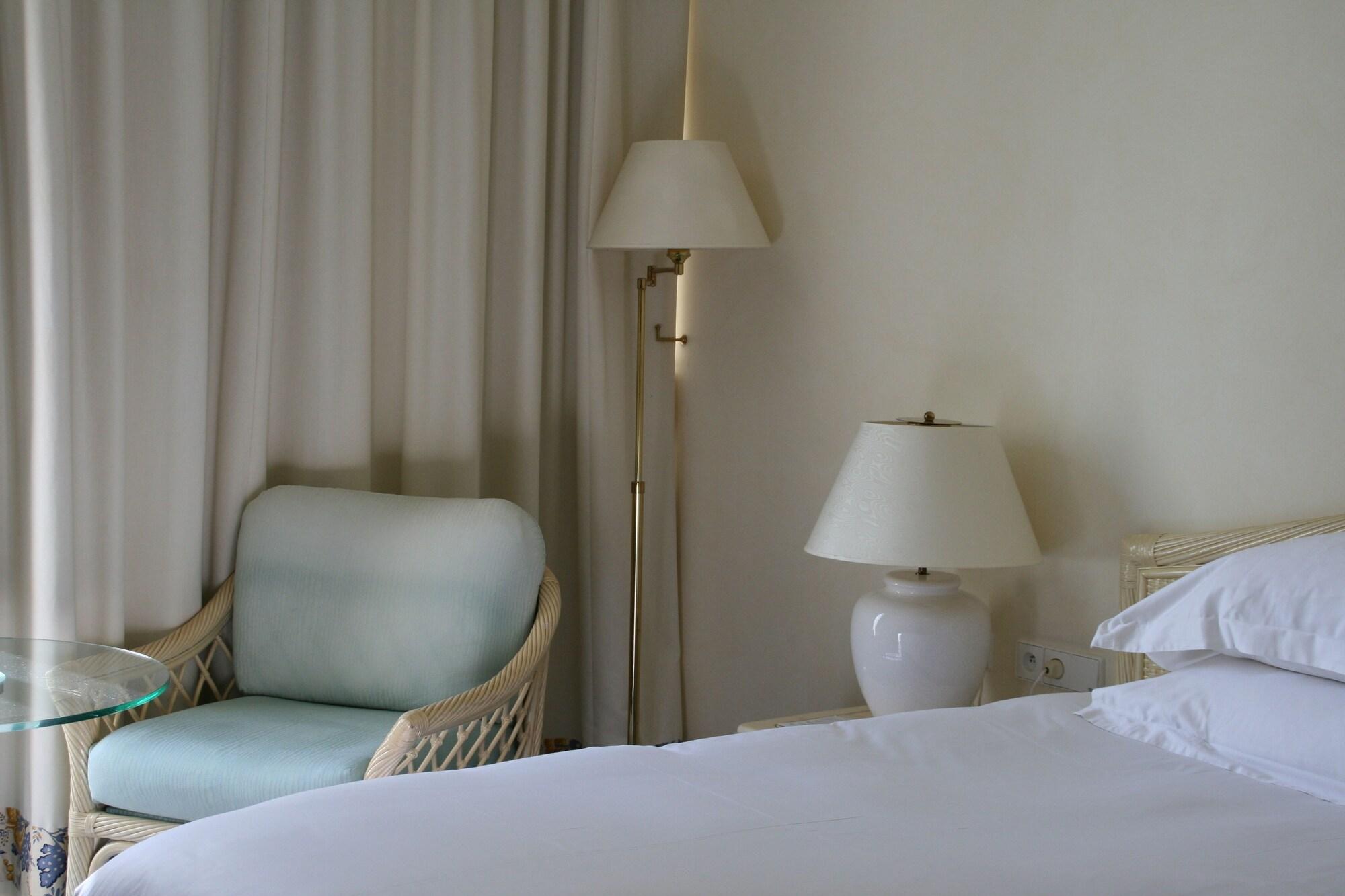Celestins Spa Thermal & Hotel By Vy Resort Vichy Eksteriør billede A lampshade