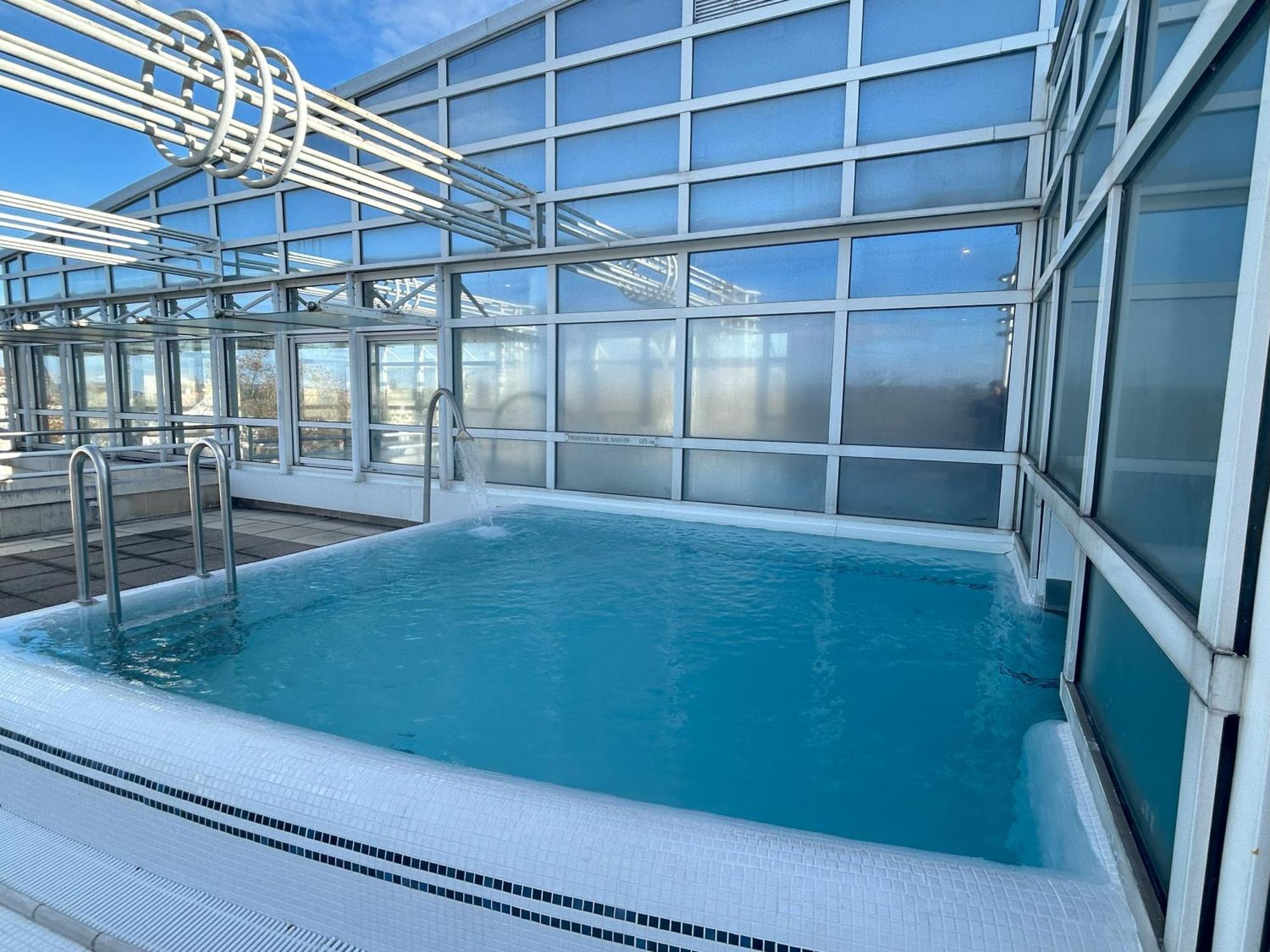 Celestins Spa Thermal & Hotel By Vy Resort Vichy Eksteriør billede The rooftop pool