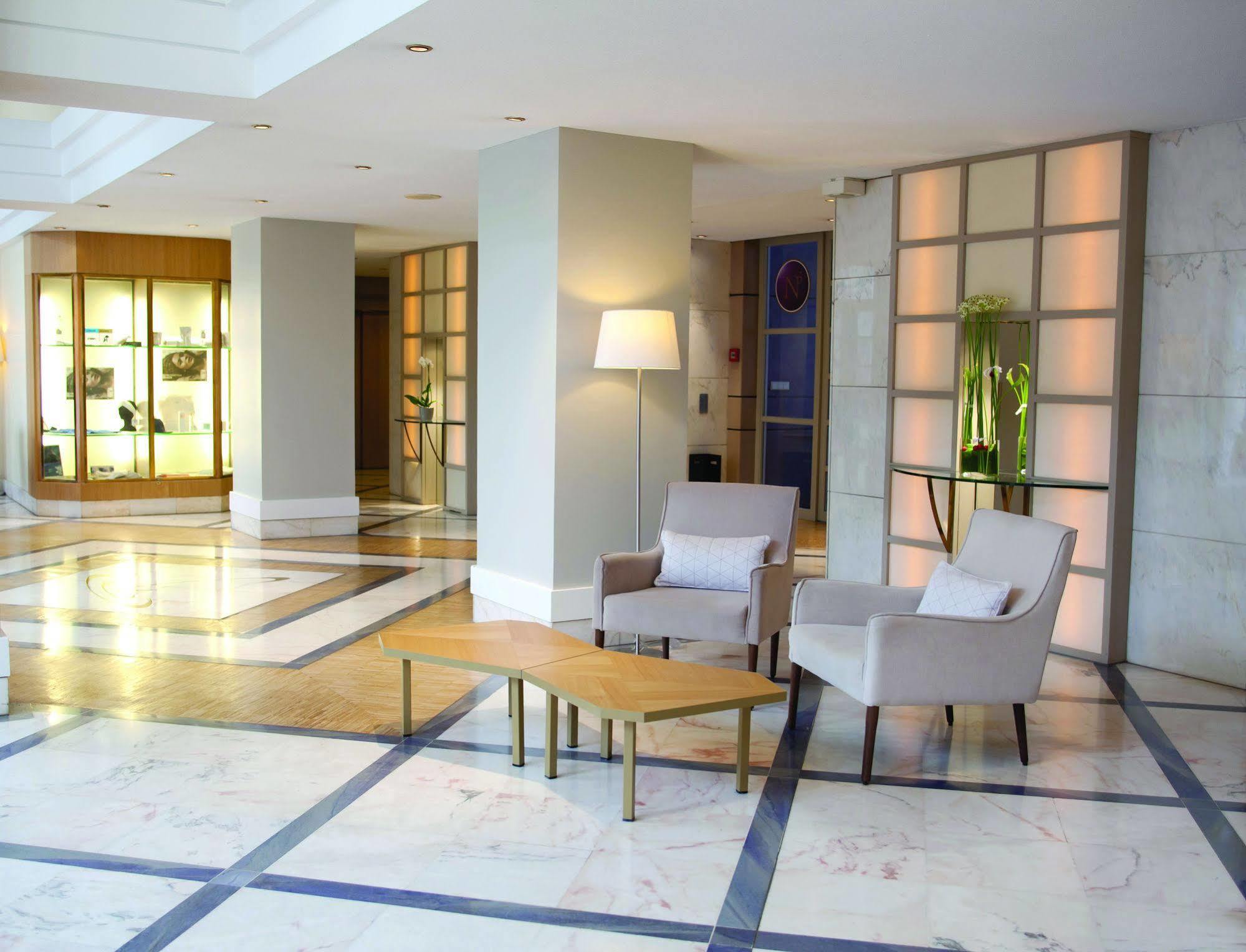 Celestins Spa Thermal & Hotel By Vy Resort Vichy Eksteriør billede Lobby